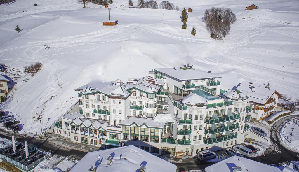 ХОТЕЛ JENNYS SCHLOESSL