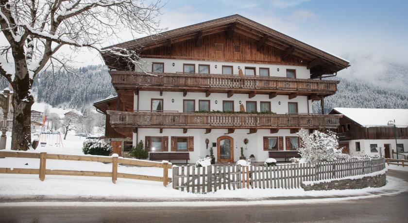 АПАРТХОТЕЛ FERIENHOF LACKNER