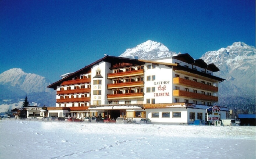 HOTEL GASTHOF ZILLERTAL - ПАКЕТИ С ВКЛЮЧЕНИ ЛИФТ КАРТИ