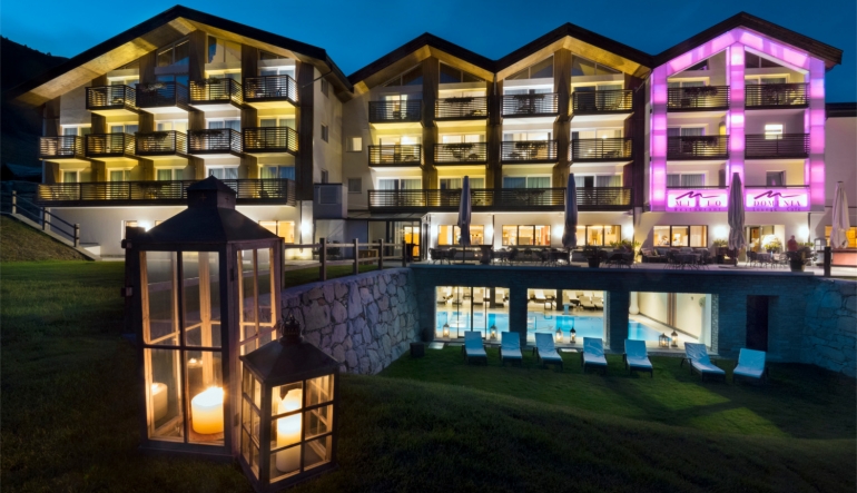 LAC SALIN SPA AND MOUNTAIN RESORT