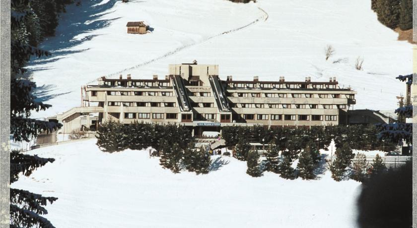 ХОТЕЛ REGINA E FASSA