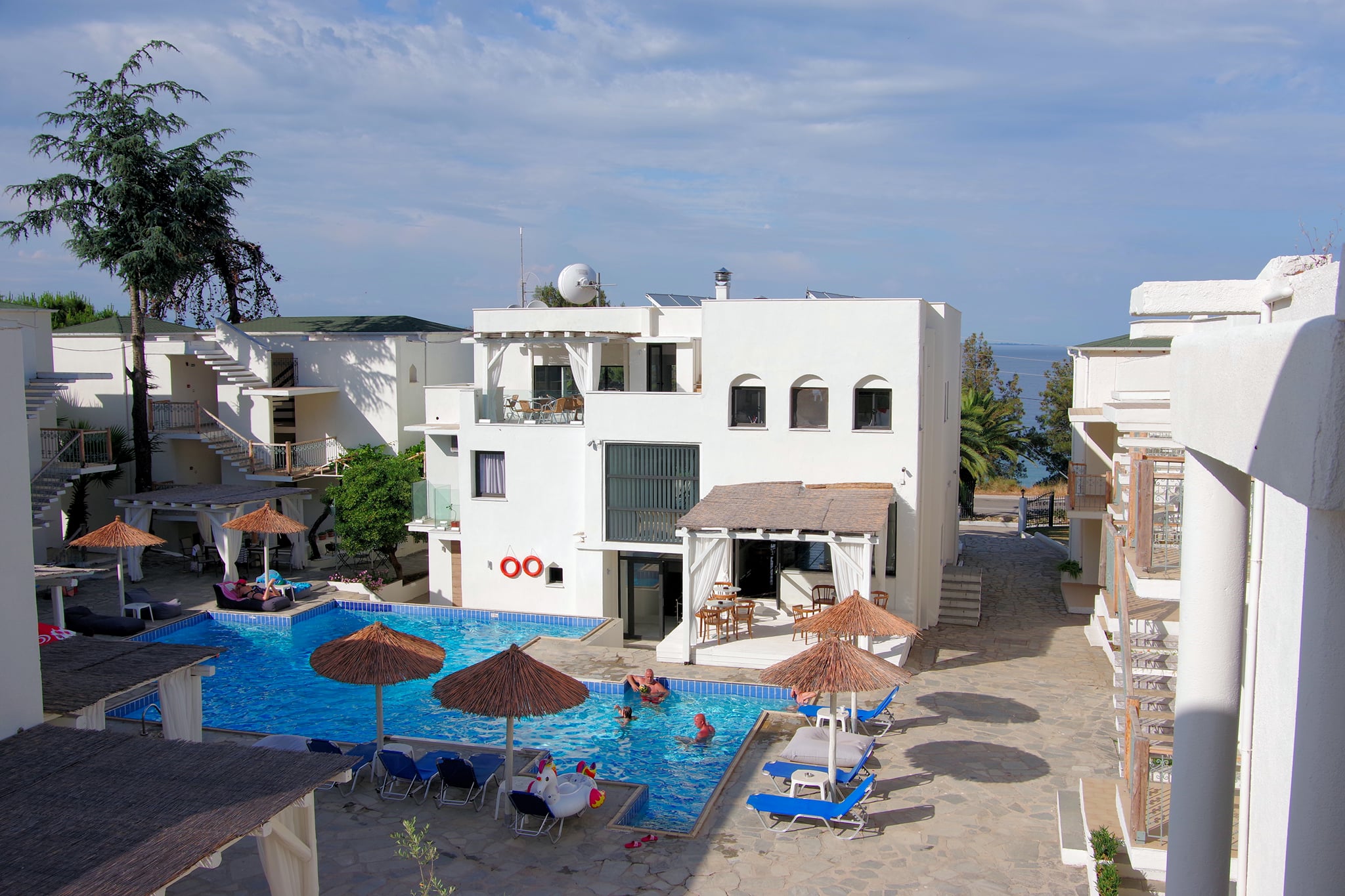 Esperides Hotel & Suites