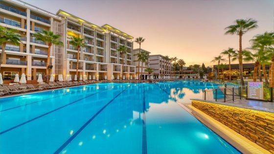 Seven Seas Palmeras Bay